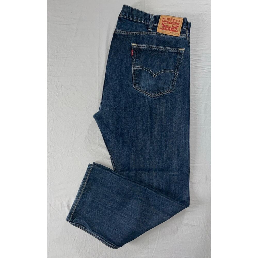 Levi's 505 Regular Straight 5-Pocket 100% Cotton Denim Jeans. Men's 40X30, GUC!